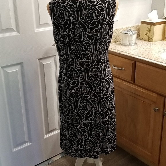 Tahari Dress - Picture 4 of 5